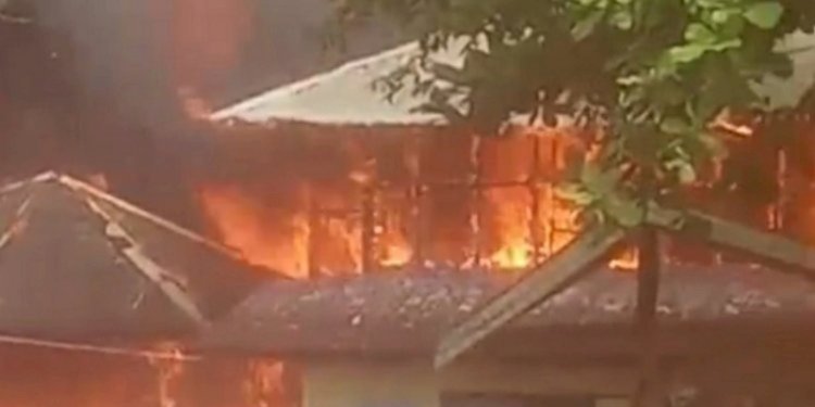 Kebakaran melanda Dayah Babul Maghfirah di Gampong Cot Keueng, Aceh Besar/Ist