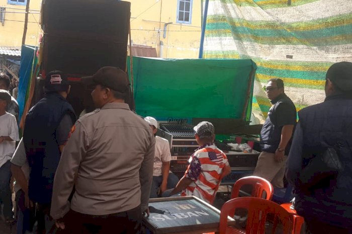 Pembubaran acara orgen tunggal remix di Palembang. (Denny Pratama/rmolsumsel)