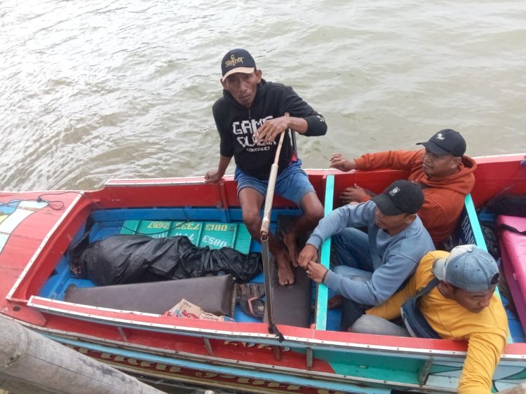 Jenazah korban tabrakan speedboat di Banyuasin berhasil ditemukan. (dok. Basarnas Palembang)