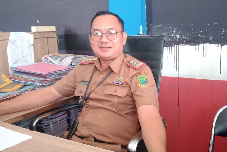 Kabid Guru dan Tenaga Kependidikan (GTK), Dinas Pendidikan dan Kebudayaan Kabupaten Empat Lawang, Albaihaki. (Salim/RMOLSumsel.id)