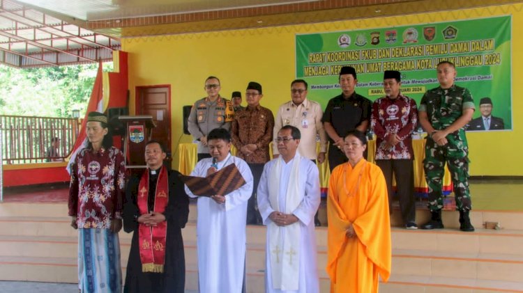 Tokoh lintas agama di Lubuklinggau jelang pencoblosan melaksanakan deklarasi pemilu damai.(Handout)