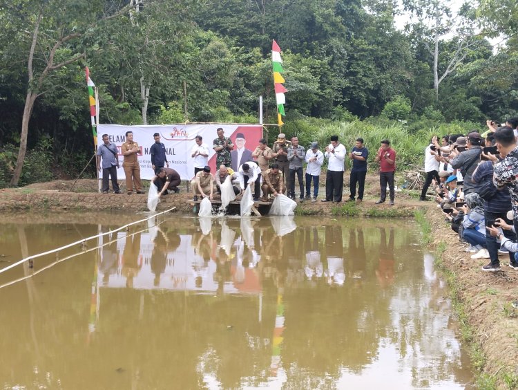 Perayaan HPN di Kabupaten PALI dilakukan dengan melakukan mancing bersama.  (ist/rmolsumsel.id)