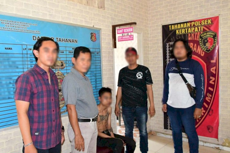 Tim Intel Korem 044/Gapo berhasil menangkap tersangka pembegalan orang tua dari Adc Danrem 044/Gapo Prada Andika, di Jalan Mayjen Yusuf Lorong Putri Dayang Rindu Kramasan Palembang, Rabu (21/2).(Handout)   