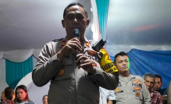 Polisi membubarkan pesta malam dengan memutar musi remix yang digelar di rumah salah seorang warga di Dusun 4 Desa Tanah Periuk, Kecamatan Muara Beliti, Kabupaten Musi Rawas/ist