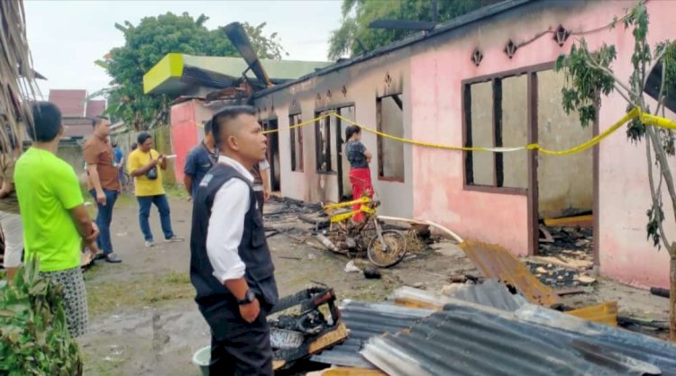 Kondisi kokasi mess karyawan SPBU Lubuk Tanjung di Lubuklinggau yang terbakar.(Dokumentasi Polisi)