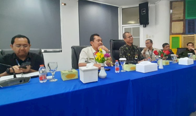 Kepala Kantor Wilayah Direktorat Jenderal Pajak (DJP) Sumatera Selatan dalam konfrensi pers/Foto: Fauzi