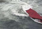 Kapal Tanker Korea Selatan Terbalik di Laut Jepang