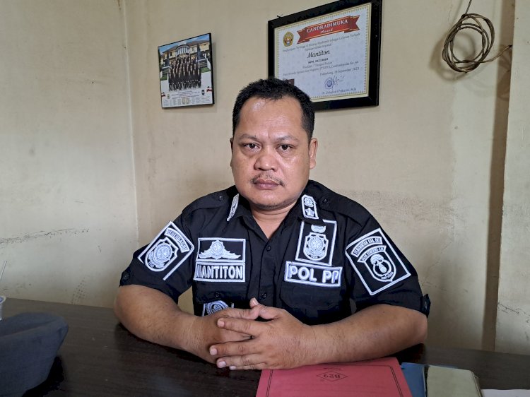 Kabid Penegakan Perda OKI, Mantiton. (Hari Wijaya/RMOLSumsel.id)