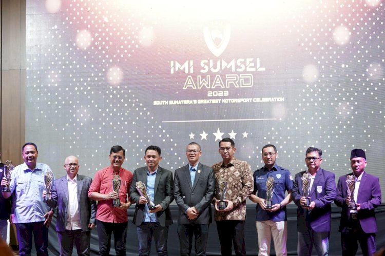 Penerima penghargaan IMI Awards. (ist/rmolsumsel.id)