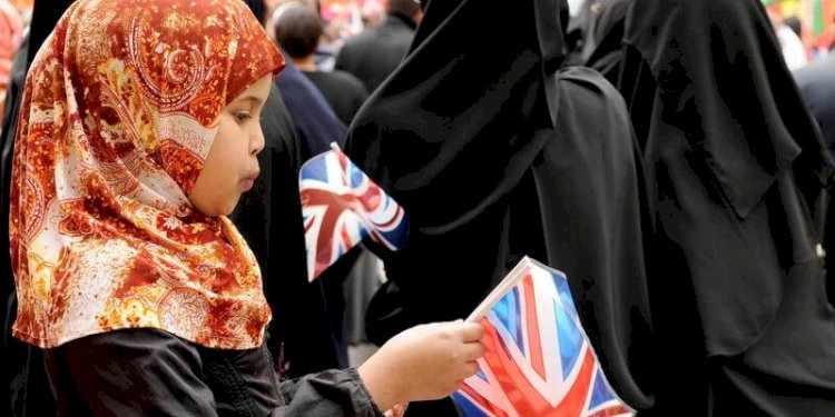 Muslim Inggris/Net