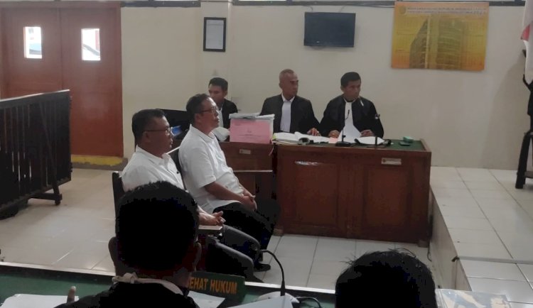 Dua terdakwa kasus korupsi kegiatan KONI Sumsel, Suparman Romans dan Ahmad Tahir/ist