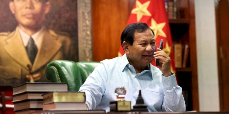 Momen saat Prabowo Subianto menerima panggilan telepon dari Presiden AS, Joe Biden/Ist