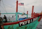 KKP Tangkap Kapal Ikan Malaysia Pelaku Ilegal Fishing di Selat Malaka