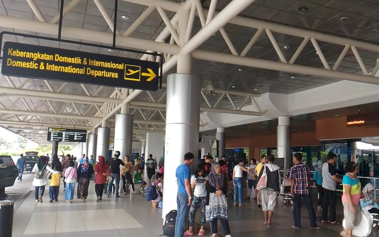 Penumpang di Bandara SMB II Palembang/ist