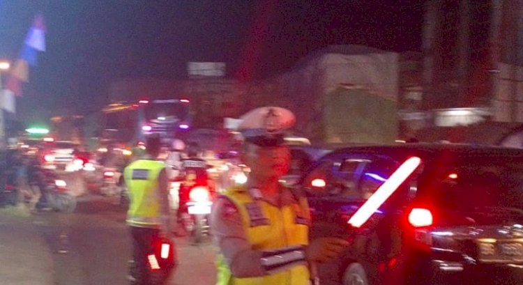 Kemacetan panjang melanda Jalan Lintas Timur, Palembang-Betung/ist