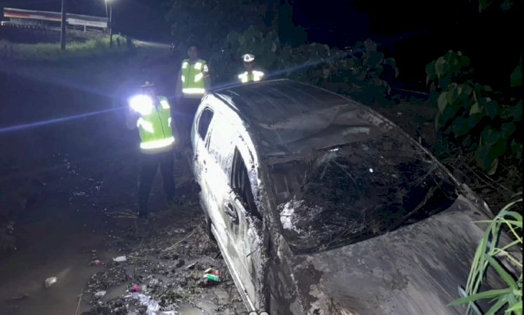 Mobil pemudik dari Jakarta menuju ke Sumatera Utara alami kecelakaan tunggal di Jalinsum Musi Rawas. (Dokumentasi Polisi)