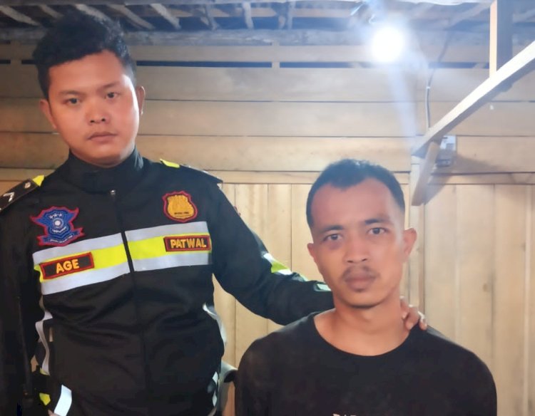 Tersangka Febri saat diamankan polisi. (ist/rmolsumsel.id)