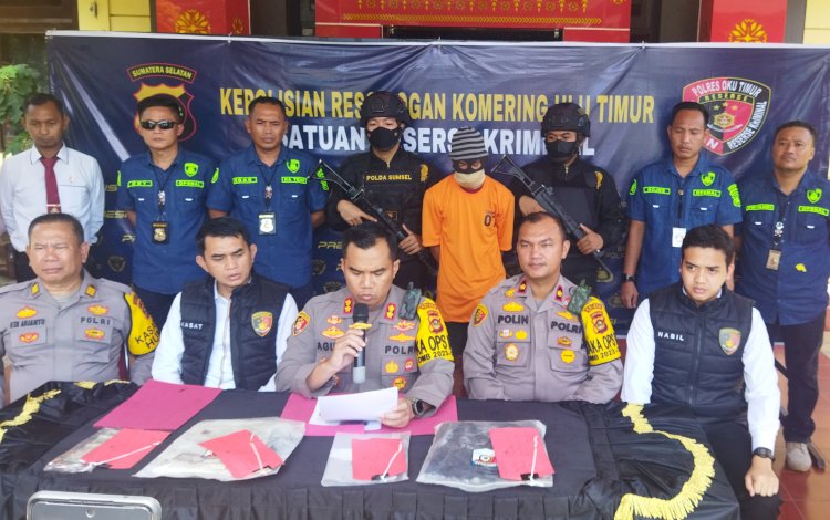 Kapolres OKU Timur, AKBP Dwi Agung Setyono didampingi Wakapolres, Kompol Polin Pakpahan menjelaskan dalam press rilis ungkap kasus/Foto: Amizon