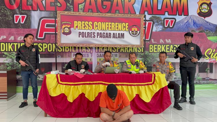 Polres Pagaralam melakukan press release ungkap kasus penganiayaan. (ist/rmolsumsel.id)