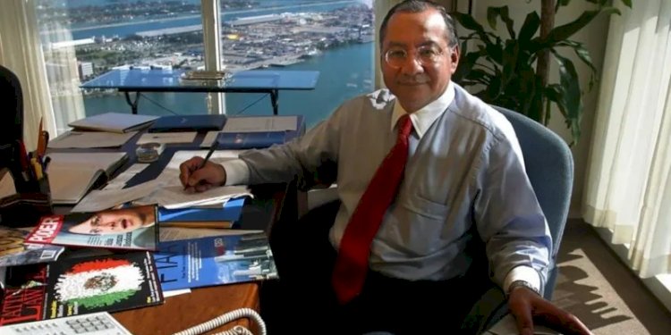 Mantan duta besar Amerika Serikat untuk Bolivia, Victor Manuel Rocha/Net