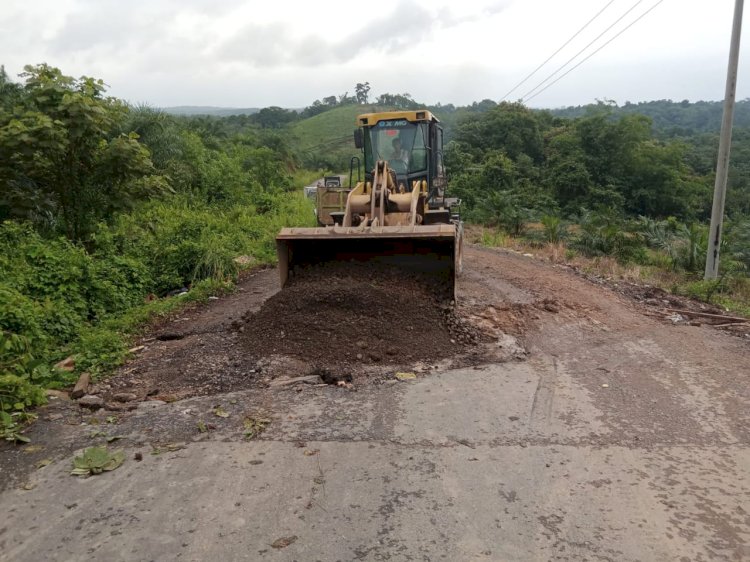 Jalan Poros Tebing Tinggi sudah diperbaiki sementara. (Salim/RMOLSumsel.id)