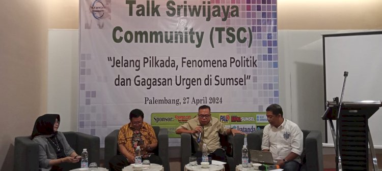 Direktur Eksekutif Lintas Politika Indonesia, Kemas Khoirul Mukhlis saat berbicara dalam diskusi Talk Sriwijaya Community. (ist/rmolsumsel.id)