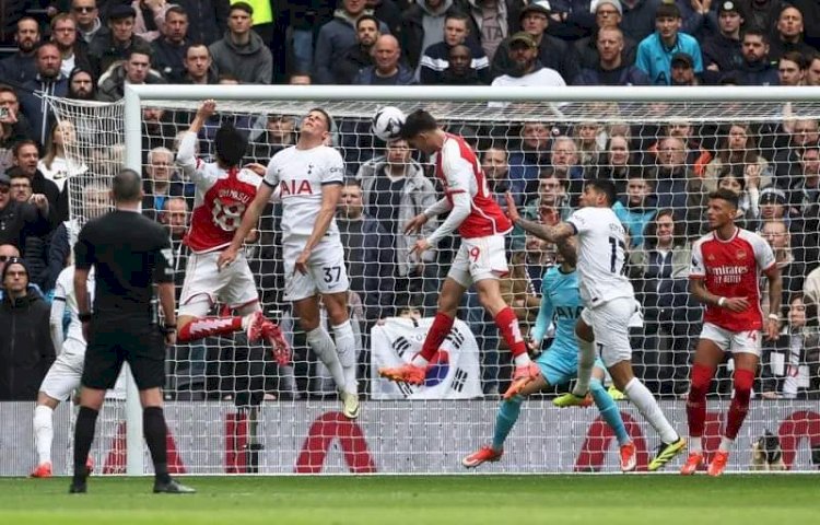 Momen Kai Havertz menjebol gawang Tottenham dalam laga derby yang berakhir 3-2 untuk kemenangan The Gunners, Minggu malam (28/4)/Net