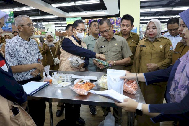 Pemerintah Kota Palembang bersama Badan Pengawas Obat dan Makanan (BPOM) melakukan inspeksi mendadak (sidak) ke sejumlah supermarket /ist