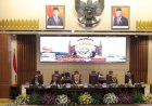 HUT Sumsel, Ketua dan Wakil Ketua DPRD Sumsel Kompak Pakai Baju Adat Palembang