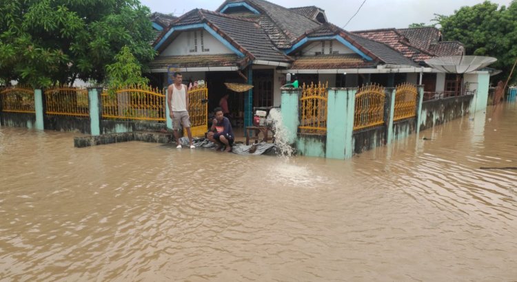 Tampak pemukiman warga di Jl Kartini, Kelurahan Pasar II, Kecamatan Muara Enim, Kabupaten Muara Enim, terendam banjir/ist