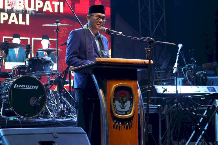 Bupati PALI Heri Amalindo saat  launching Pemilihan Bupati dan Wakil Bupati PALI periode 2024-2029 yang digelar KPU PALI, Sabtu malam (18/5).