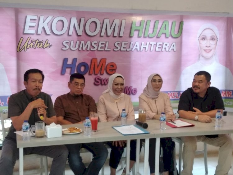 Deklarasi pasangan Holda-Meli Mustika yang akan maju pada Pilgub Sumsel. (ist/rmolsumsel.id) 