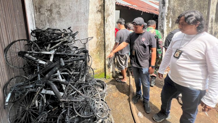 Ratusan sepeda hangus terbakar didalam gudang toko sepeda di Jalan Jenderal Sudirman Kota Lubuklinggau/ist