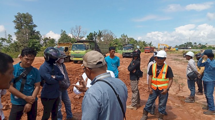 Proyek pembangunan rel kereta api di Kelurahan Kemang Agung, Kecamatan Kertapati . (ist/rmolsumsel.id)