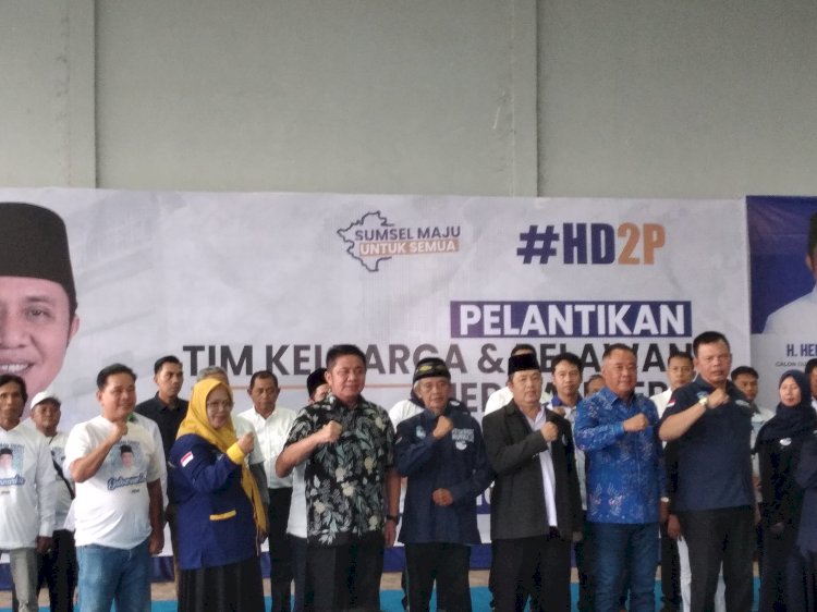 Pelantikan tim keluarga dan relawan pemenangan Herman Deru-Cik Ujang. (ist/rmolsumsel.id)