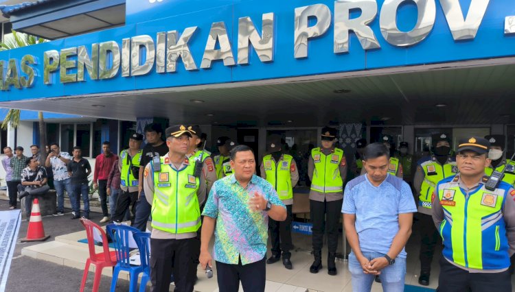 Demontrasi BPI KNPA RI Sumsel di Kantor Diknas Pendidikan Provinsi beberapa waktu lalu/ist