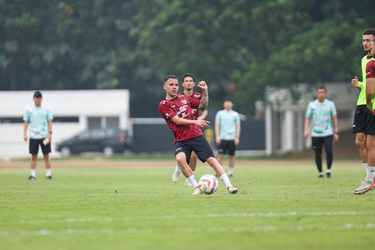 Calvin Verdonk menjalani sesi latihan bersama Timnas Indonesia/Foto:PSSI
