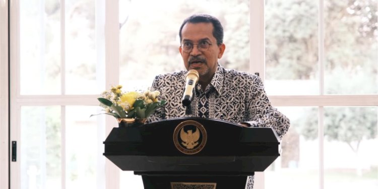 Duta Besar RI untuk Kerajaan Spanyol, Muhammad Najib berpidato di depan delegasi Dewan Perwakilan Rakyat RI yang berkunjung ke Wisma RI Madrid pada Rabu, 5 Juni 2024/Repro