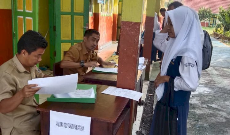 Proses Penerimaan Peserta Didik Baru (PPDB) 2024  di SMA Negeri 6 OKU/Foto: Amizon