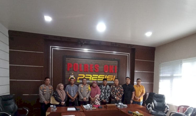 Jajaran Polres OKI, PT OKI Pulp and Papers Mills dan keluarga korban usai gelar perkara di Polres OKI.(dokumentasi Polres OKI/RMOLSumsel.id)