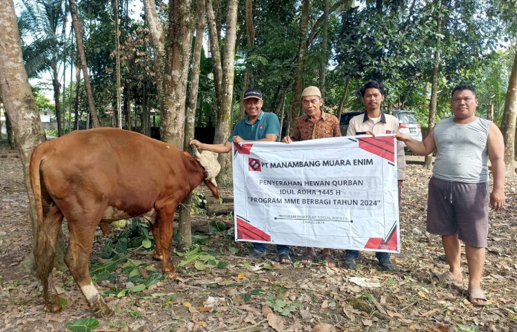 Program Pengembangan dan Pemberdayaan Masyarakat (PPM) Pilar Sosial & Budaya realisasikan bantuan hewan Qurban kepada masyarakat di sekitar perusahaan/Foto:Noviansyah