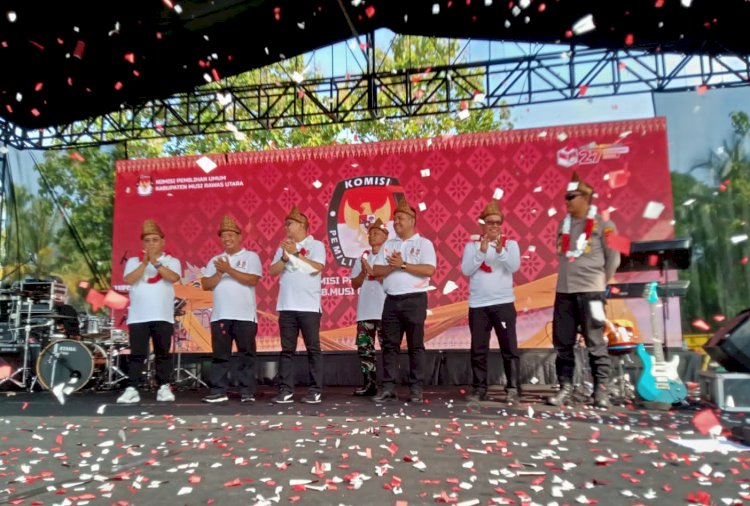 Suasana peluncuran Pilkada 2024 di KPUD Muratara/Foto: Alam