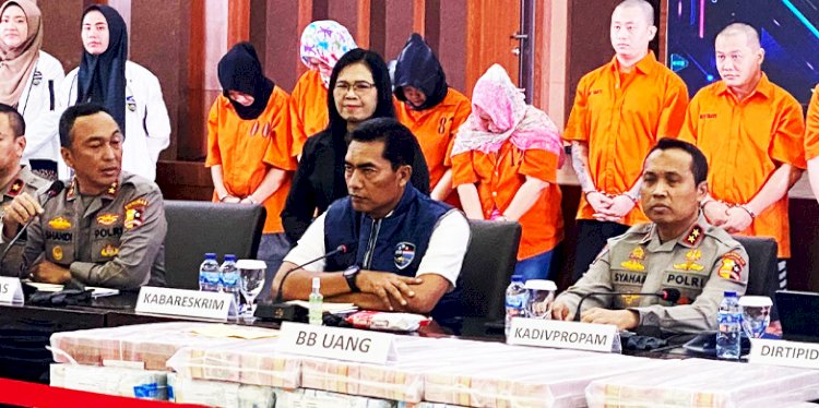 Kabareskrim Komjen Wahyu Widada saat konferensi pers pemberantasan judi online di Gedung Bareskrim Polri, Jakarta Selatan, Jumat (21/6)/RMOL