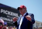 Pasca Ditembak, Donald Trump Ngotot Tetap Hadiri Acara di Milwaukee