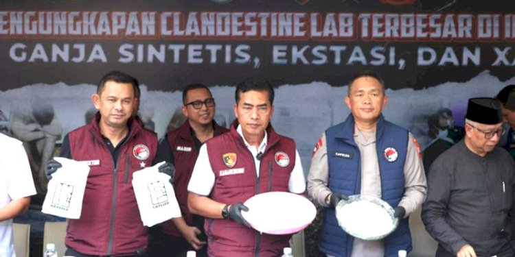 Konferensi pers pengungkapan pabrik ganja sintetis di Kota Malang yang disebut terbesar se-Indonesia/Istimewa