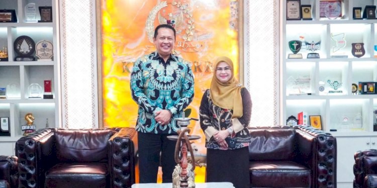 Ketua MPR RI sekaligus Wakil Ketua Umum Partai Golkar Bambang Soesatyo Bersama Siti Nur Azizah Ma'ruf, putri Wapres RI Ma'ruf Amin/Ist