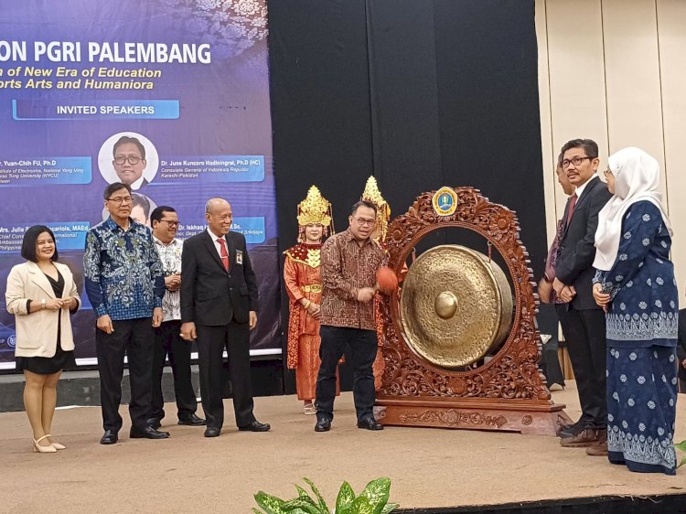 Pembukaan 3rd International Conference On Education di Wyndham Hotel Palembang. (ist/rmolsumsel.id) 