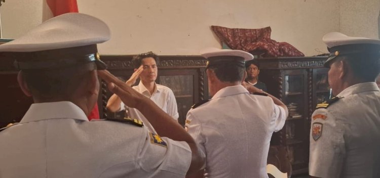  Kiprah pahlawan nasional asal Sumatera Selatan (Sumsel) Mayjen TNI (Purn) Adnan Kapau (AK) Gani hadir  di layar kaca sebuah film documenter oleh stasiun televisi nasional, TVRI. Saat ini TVRI tengah menggarap film dokumenter berjudul “AK Gani Penyelundup Terbesar di Asia”.(Museum Dr AK Gani/RMOLSumsel.id)   