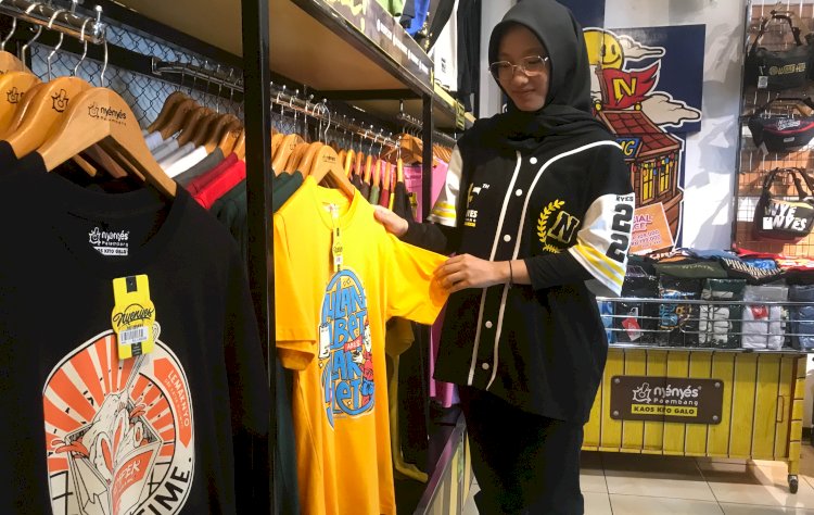 Kaos Nyeyes, merek ikonik dengan kata-kata khas Palembang menghadirkan promo menarik/Foto:Maya Hasan