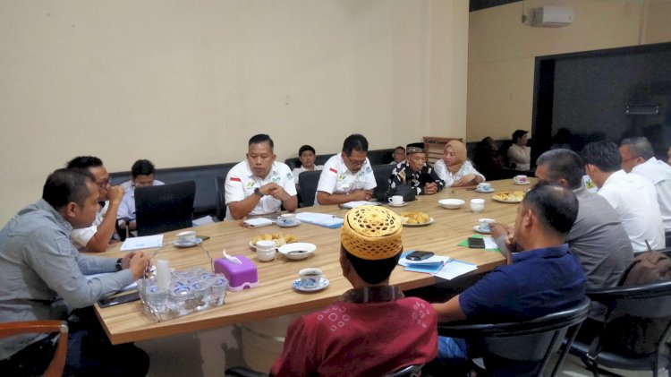  Mediasi antara masyarakat dengan pihak PTPN7 di ruang tamu Bupati Empat Lawang. (ist/rmolsumsel.id) 